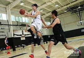 2015年12月：大卫·普莱斯以7年2.17亿美元巨额合同加盟波士顿红袜。